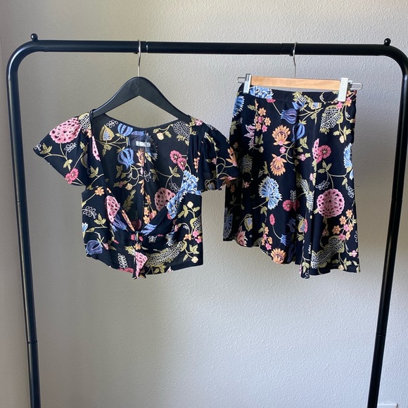 Reformation Dresses & Skirts - Reformation 2 Piece Mini Skirt Crop Top Set Black and Pink Floral size 0